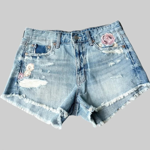 AEO High Rise Festival  Floral Embroidery Distressed Jean Shorts - Picture 1 of 12